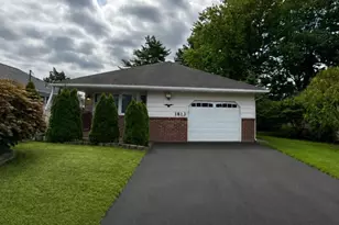 1813 Yorktowne Blvd, Toms River Township, NJ 08753 - Photo 1