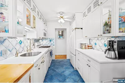 1375 River 1A #1A, Edgewater, NJ 07020 - Photo 10