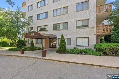 1375 River 1A #1A, Edgewater, NJ 07020 - Photo 2