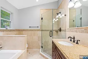 477 Undercliff Ave, Edgewater, NJ 07020 - Photo 16