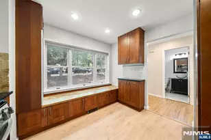 477 Undercliff Ave, Edgewater, NJ 07020 - Photo 12