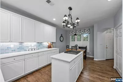 4 Kingsley Evans Circle, Oakland, NJ 07436 - Photo 14