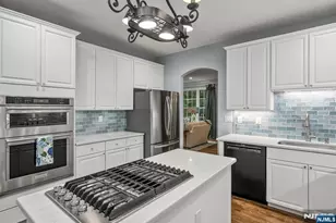 4 Kingsley Evans Cir, Oakland, NJ 07436 - Photo 16