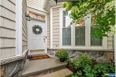 4 Kingsley Evans Circle, Oakland, NJ 07436 - Photo 1