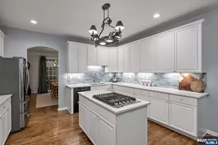 4 Kingsley Evans Cir, Oakland, NJ 07436 - Photo 18