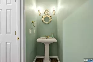 4 Kingsley Evans Cir, Oakland, NJ 07436 - Photo 20