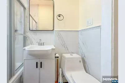 244 Lincoln Avenue 1 #1, Cliffside Park, NJ 07010 - Photo 10