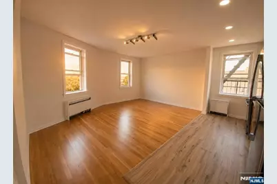 1700 Kennedy Boulevard 42 #42, Union City, NJ 07087 - Photo 6
