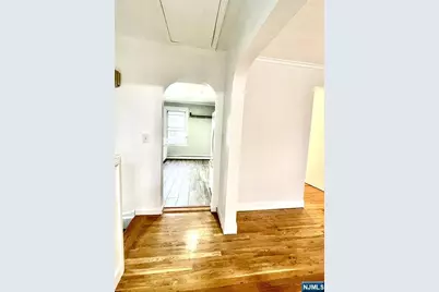 35-37 Ridgefield Avenue 2 #2, Ridgefield Park, NJ 07660 - Photo 6
