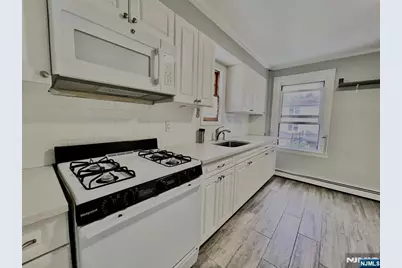 35-37 Ridgefield Avenue 2 #2, Ridgefield Park, NJ 07660 - Photo 10
