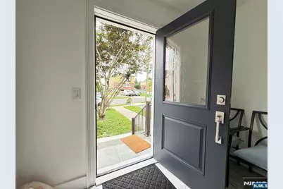 21 Livingston Avenue 2nd Fl #2nd fl, Lyndhurst Township, NJ 07071 - Photo 28