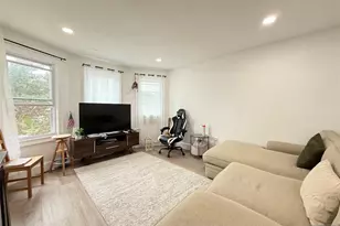 21 Livingston Ave 2nd Fl, Lyndhurst Township, NJ 07071 - Photo 2