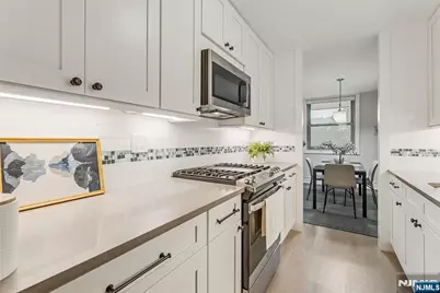 530 Valley, Montclair, NJ 07043 - Photo 16