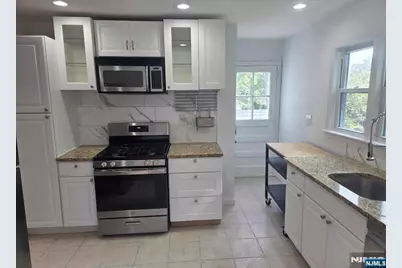 132 Heatherhill Road, Cresskill, NJ 07626 - Photo 10