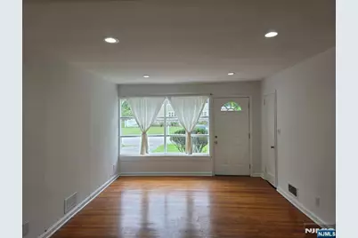 132 Heatherhill Road, Cresskill, NJ 07626 - Photo 1