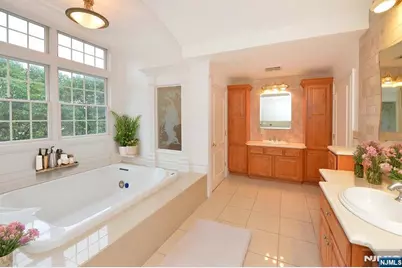 2186 Jones Road, Fort Lee, NJ 07024 - Photo 18