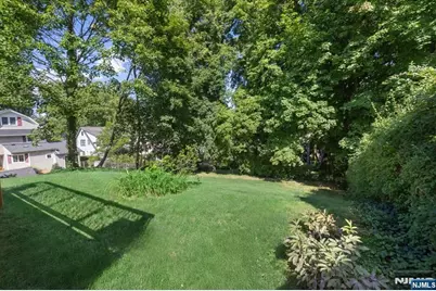 549 Lincoln Avenue, Glen Rock, NJ 07452 - Photo 32