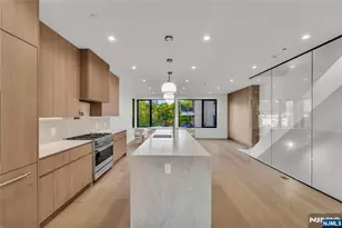 186 Prospect St, Fort Lee, NJ 07024 - Photo 4