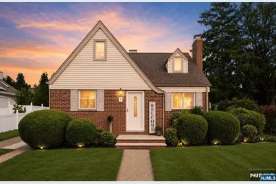 5 Margaret Court, Fair Lawn, NJ 07410 - Photo 1