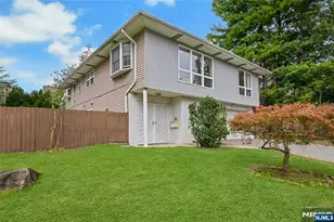 5 8th St, Englewood Cliffs, NJ 07632 - Photo 2