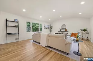 100 Pier Ln, Fairfield, NJ 07004 - Photo 4