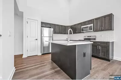 315 Railroad Avenue 101 #101, East Rutherford, NJ 07073 - Photo 8