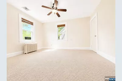 949 Garrison Avenue, Teaneck Township, NJ 07666 - Photo 12