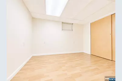 949 Garrison Avenue, Teaneck Township, NJ 07666 - Photo 8