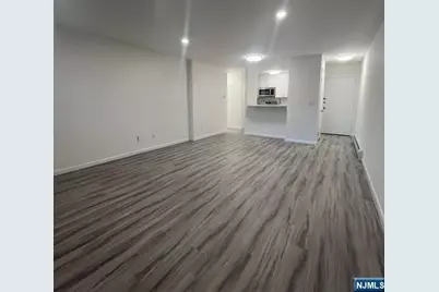 16 Elm Street 8 #8, Bergenfield, NJ 07621 - Photo 2
