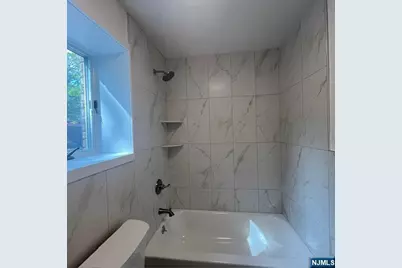 16 Elm Street 8 #8, Bergenfield, NJ 07621 - Photo 10