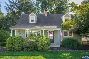 48 Oneida Ave, Oakland, NJ 07436 - Photo 1