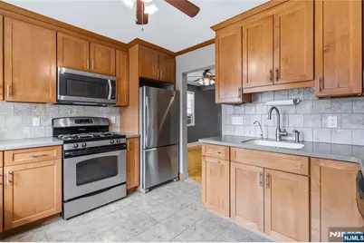 33 Franklin Avenue, Clifton, NJ 07011 - Photo 14
