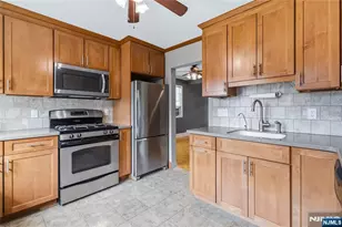 33 Franklin Ave, Clifton, NJ 07011 - Photo 14