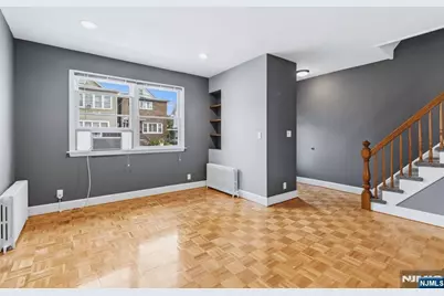 33 Franklin Avenue, Clifton, NJ 07011 - Photo 8