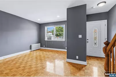 33 Franklin Avenue, Clifton, NJ 07011 - Photo 6