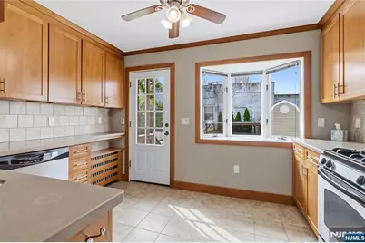 33 Franklin Avenue, Clifton, NJ 07011 - Photo 12