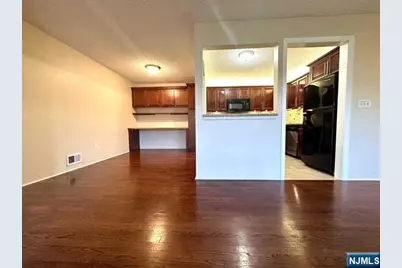 303 Linden Street 303 #303, Mahwah, NJ 07430 - Photo 14