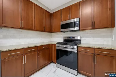 1109 Riverview Avenue 109 #109, Englewood, NJ 07631 - Photo 6