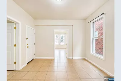 92 Bloomfield Avenue 1 #1, Paterson, NJ 07503 - Photo 4