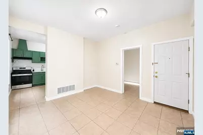 92 Bloomfield Avenue 1 #1, Paterson, NJ 07503 - Photo 8