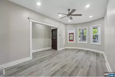 31 Claremont Avenue, Jersey City, NJ 07305 - Photo 2