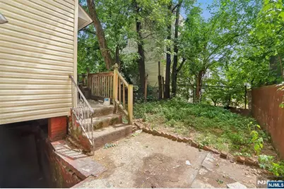 31 Claremont Avenue, Jersey City, NJ 07305 - Photo 44