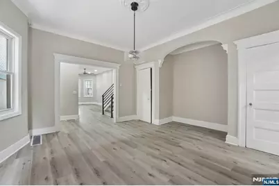 31 Claremont Avenue, Jersey City, NJ 07305 - Photo 8