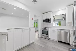 251 W Midland Ave, Paramus, NJ 07652 - Photo 14