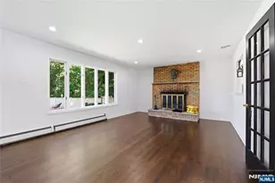 251 W Midland Ave, Paramus, NJ 07652 - Photo 16