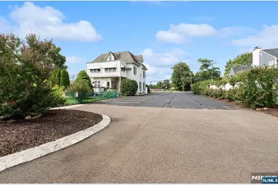 496 Newark Pompton Turnpike, Pequannock Township, NJ 07444 - Photo 10
