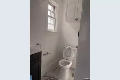 212 Crescent Lane 3 #3, Cliffside Park, NJ 07010 - Photo 22