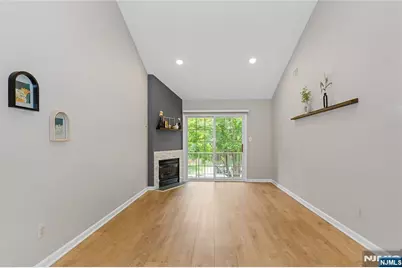 314 Cambridge Drive 70 #70, Butler, NJ 07405 - Photo 4