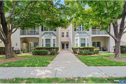 314 Cambridge Drive 70 #70, Butler, NJ 07405 - Photo 1