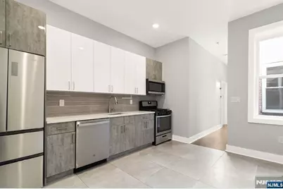21 Hancock Avenue 3 #3, Jersey City, NJ 07307 - Photo 6